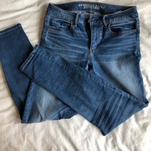 American Eagle Sz 8 Short Skinny Jeans